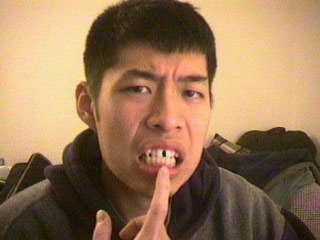 Eric Conveys:   After what Eric thought was a grrrrrreat date, Eric finds out he had a huge piece of broccoli stuck between his two front teeth